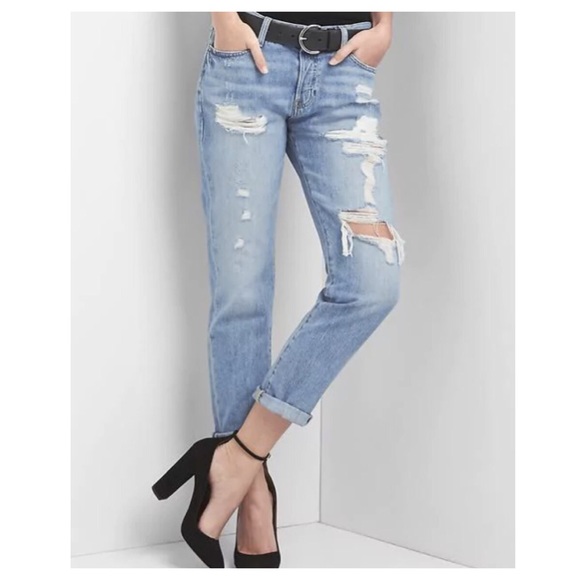 gap destroyed jeans